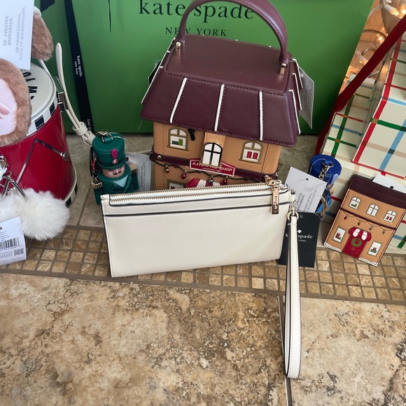 Kate Spade Novelty Oh What Fun Nutcracker Double Zip Wristlet - Picture 7 of 14